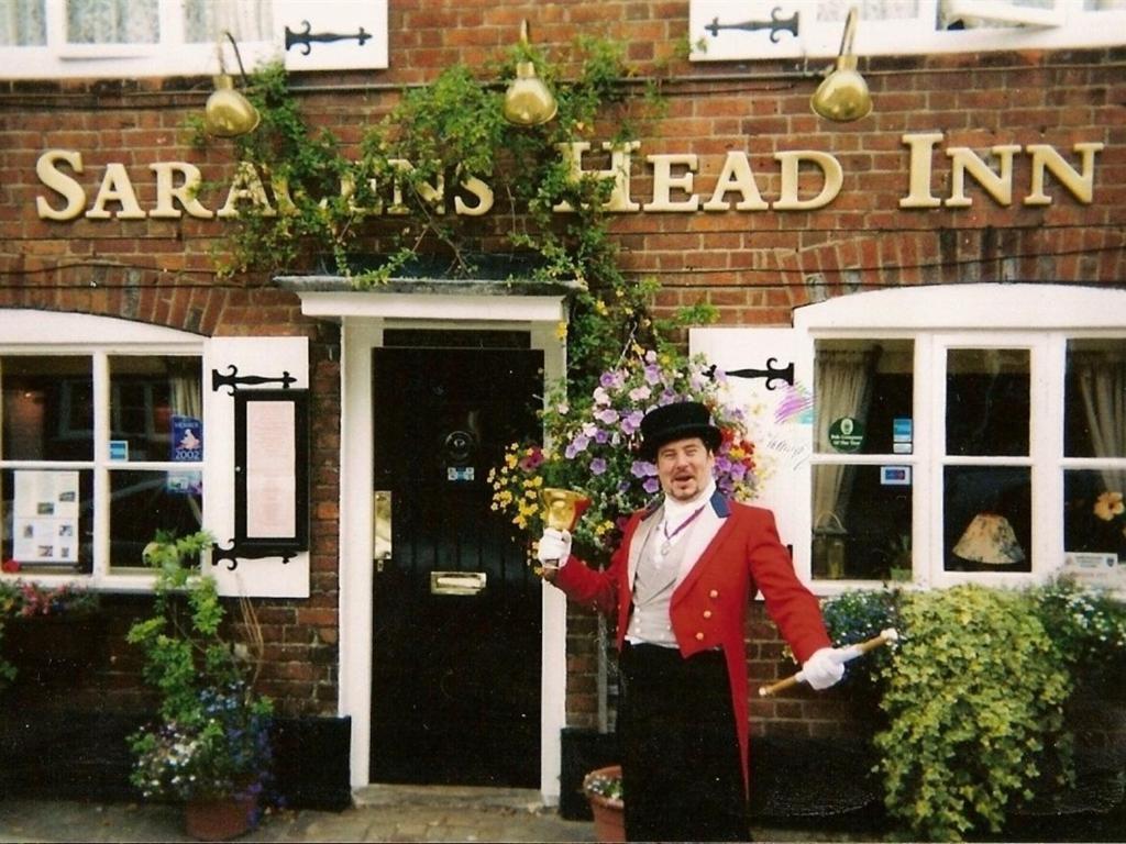 The Saracens Head Inn Amersham Exterior foto